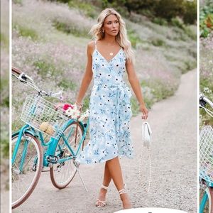 Vici JUST SAY YES FLORAL WRAP MIDI DRESS
